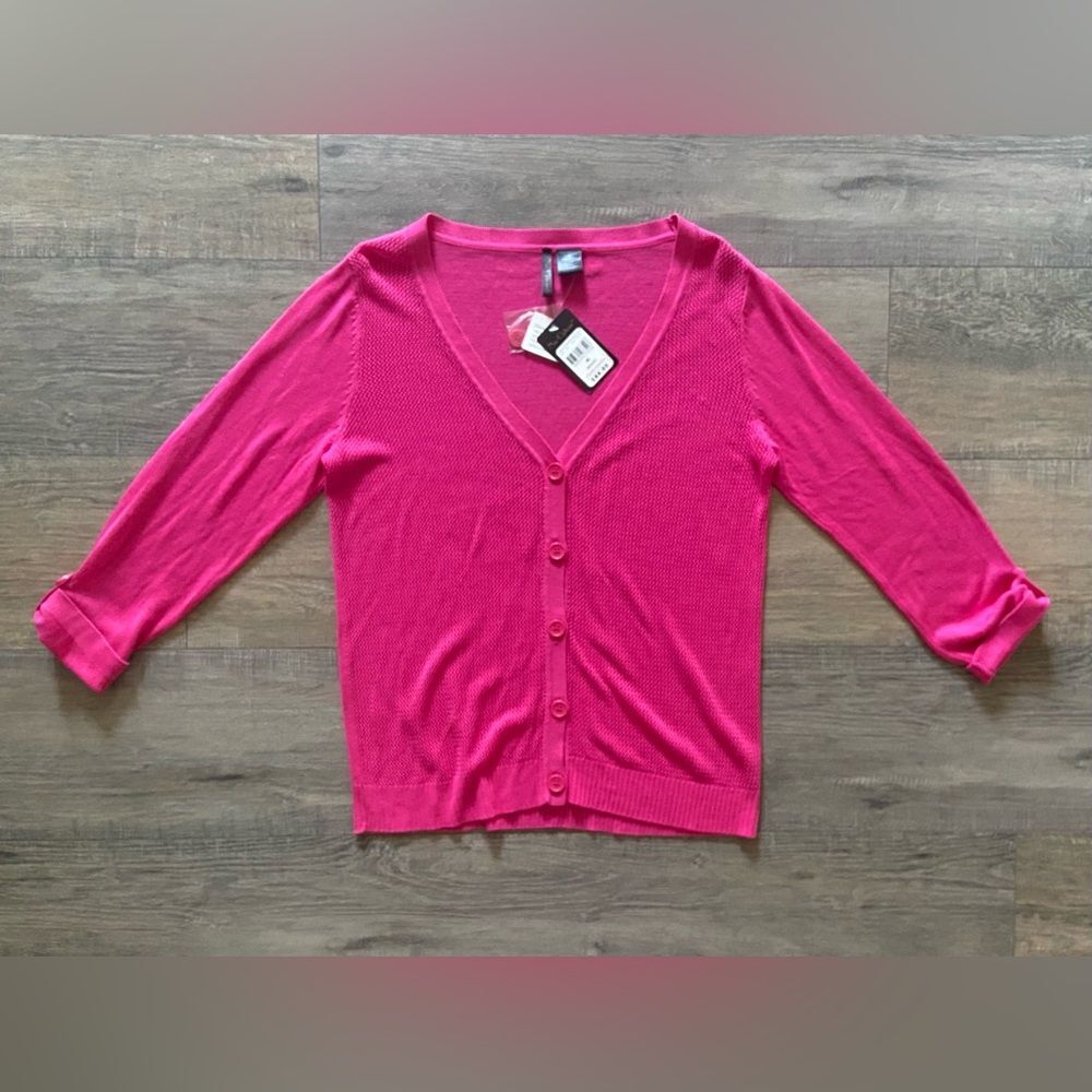 Nue Options NWT women’s size medium (8-10) bright pink fishnet pattern cardigan